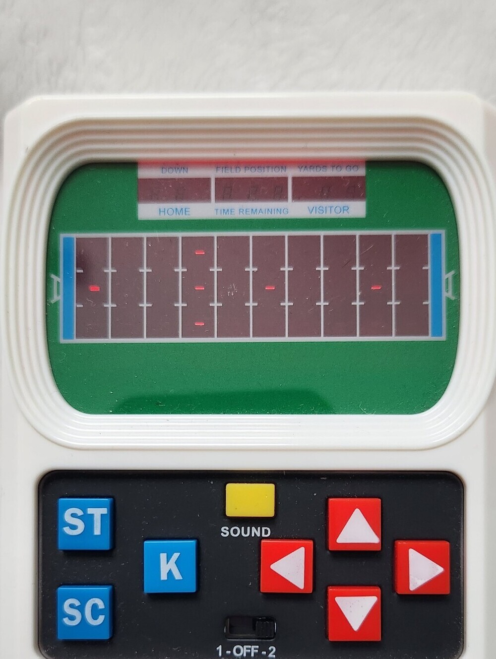 Vintage Style Electronic Football Handheld Retro Game Mattel Classic Remake - Picture 4 of 4